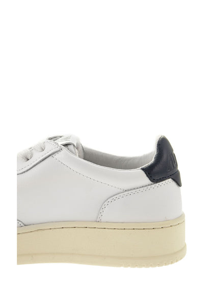 Autry Medalist Low Leather Sneakers