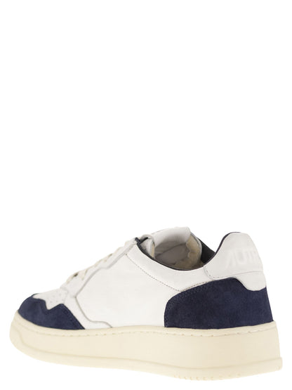 Autry Medalist Low Sneakers In Goatskin And Suede