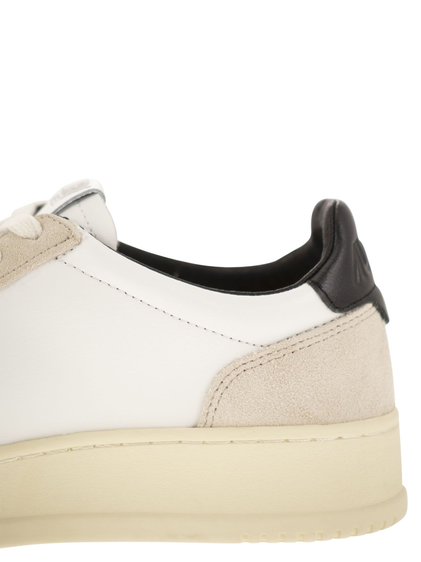 Autry Medalist Low Leather And Suede Sneakers